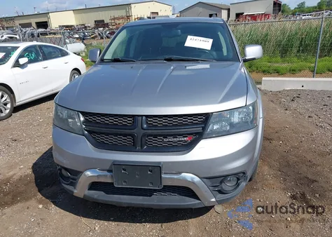 2017 Dodge Journey Crossroad Plus z USA, uszkodzony, nr VIN 3C4PDCGGXHT594652